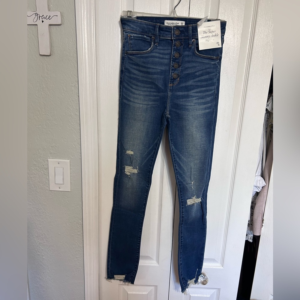 Abercrombie- skinny high rise ankle jeans